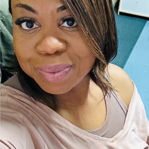 Meet your Posher, Sherry